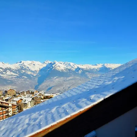 Hauts De *